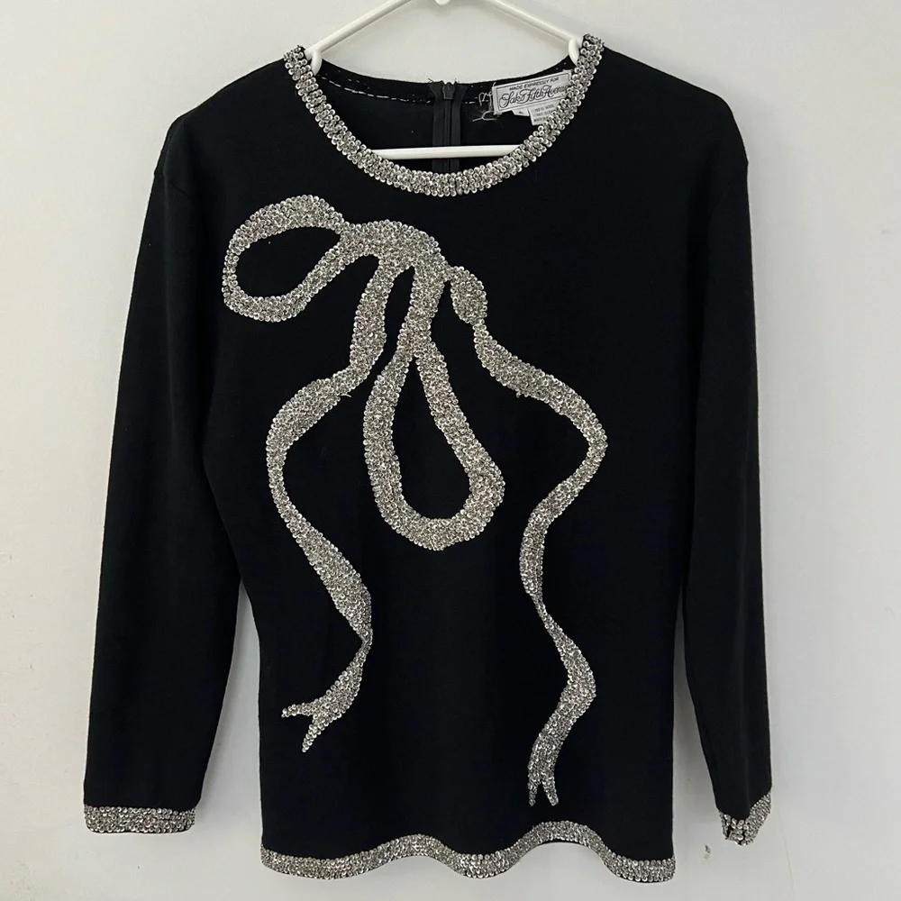 Vintage Saks Fifth Avenue 100% Wool Sweater - SIZE 6 - Picture 3 of 12